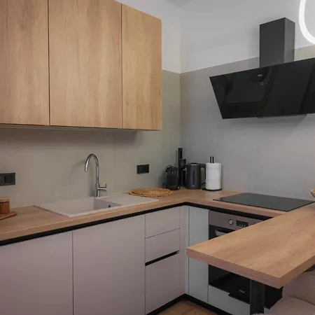 White Luxury Kateríni