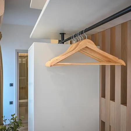 White Luxury * Kateríni