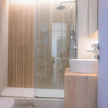 White Luxury * Κατερίνη