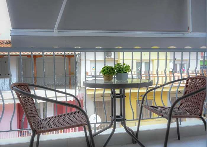 White Luxury Apartamento Kateríni